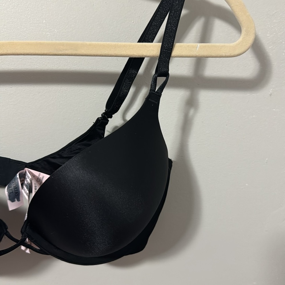 NWOT! Victoria’s Secret Bombshell Black Women's Bra - Picture 2 of 5